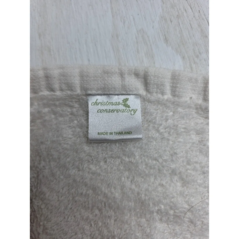 Christmas Conservatory Set of 2 Cotton Hand Towels Red Snowflake Holiday Cream